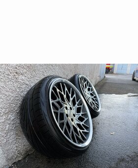 5x112, R20 Vícedílná kola Damnraw Honeycombed - 3