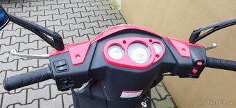 Prodám skútr LONGJIA TREVIS 125 cm - 3