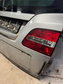 Fiat Stilo 2003-2007, zadní 5. (páté) dveře - 3