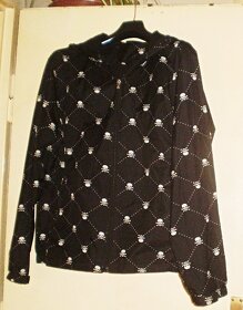 Krásná větrovka s lebkami - 3