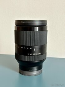 Sony FE 24-240mm f/3.5-6.3 OSS - 3