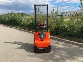 Elektrický vysokozdvižný vozík BT SWE 120 /PS5341/ - 3