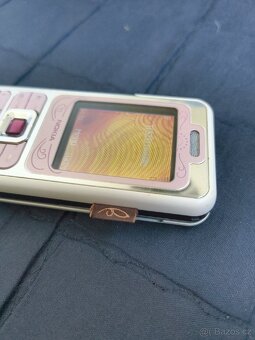 NOKIA 7360 L’Amour - Sběratelská včetně nabíječky - 3