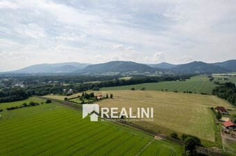 Prodej stavebního pozemku s úžasnými výhledy v Hnojníku o ve - 3