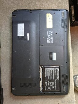 Asus K70l - 3