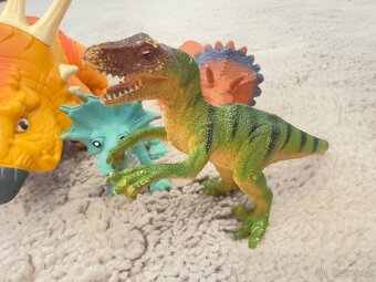 Sada - dinosaurů - 3