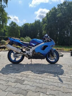Kawasaki zx9r - 3