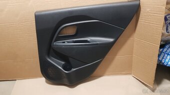 Čalounění zadních dveří levé i pravé Kia Rio III (2015) - 3