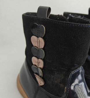 Velmi málo nošené dívčí kozačky Friboo vel. 31 - 3