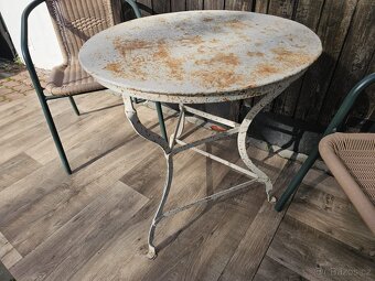 Bistro stolek se židlemi - 3