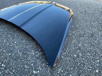 Octavia 2 kapota černá - 3