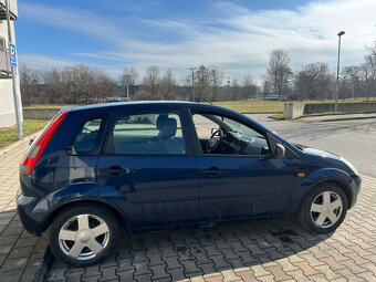 Ford Fiesta 2003 - 3