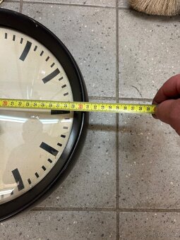 Hodiny pragotron - 3