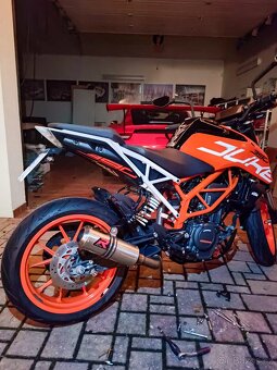KTM DUKE 390 - 2017, 11.079km, 89.999 Kč - 3