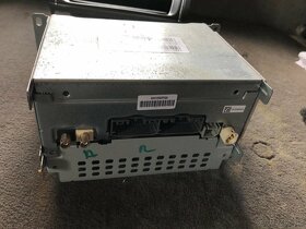 Fiat Freemont 2.0 JTD 103 kw - rádio / display - 3