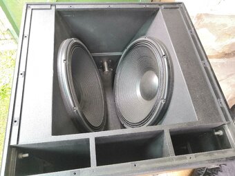Subwoofery RCF TTS28A - 3