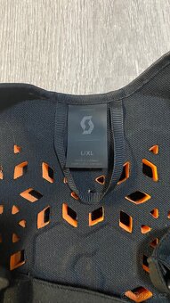 Scott airFlex pro páteřák - 3