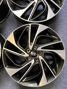 5x114,3 R19 Originál Hyundai Tucson - TOP TOP STAV - 3