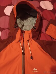 Dámská turistická nepromokavá bunda MH 500 Decathlon - 3