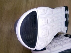 Reebok - 3