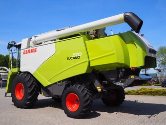 CLAAS Tucano 570 + V770 - 3