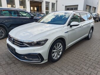 VW Passat B8 GTE Variant 1.4eTSI 160kW DSG R-Line Webasto - 3