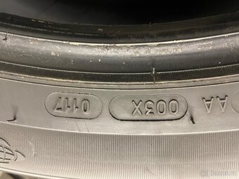 Zimní pneu 255/45 R20 - 3