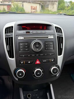 predam diely na kia ceed kombi 1,4 80kw benzin facelift 2009 - 3