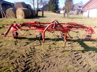 Obraceč sena a píce KUHN GF 5000 - 3