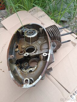 Kartery Jawa 250 pérák - 3