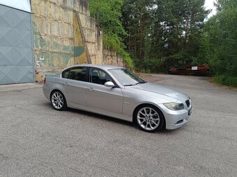 BMW 330i E90 manuál, rok 2005, pravidelný servis - 3