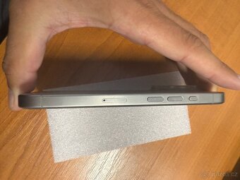 iPhone 15 pro 256gb -TOPSTAV - ZÁRUKA - 3