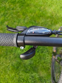 Prodám horské kolo Trek Marlin 4 (velikost L) - 3