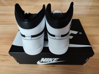 Nike Air Jordan 1 Retro High OG Black/White - 3