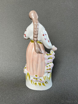 Porcelánová soška Dívka v kroji 23 cm, Polonne USSR - 3