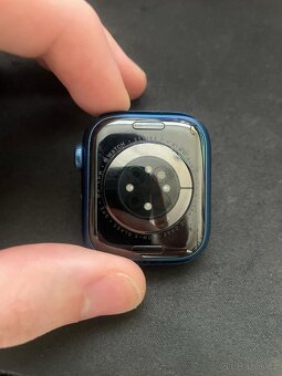 Apple Watch Series 7 (41mm) – TOP stav, jen drobný škrábaneč - 3