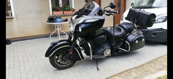 Indian Motorcycle Chieftain - 3