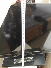 SAMSUNG 32" (80cm, Full HD) - 3
