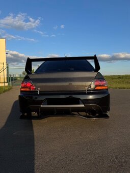 Lancer Evolution IX - 3
