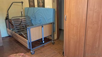 Postel pro seniory plně elektrická, skládací, polohovací - 3