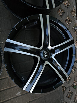 ALU kola disky Hyundai Tucson Santa FE R19 5x114,3 - 3