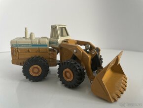 Prodám sadu modelů ERTL - 3