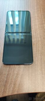 Samsung Galaxy Z Flip5 8GB/512GB + galaxy watch 7 - 3