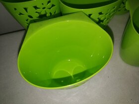 Zelený závěsný box /kelímek /nádoba na tyč /tyčku - 3