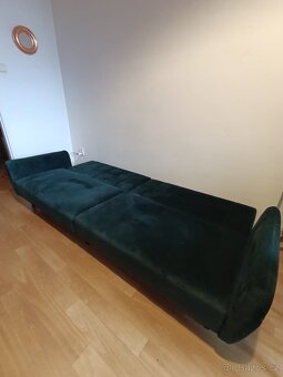 Tmavě zelená sedačka - 3