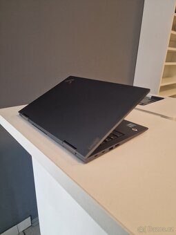 Lenovo ThinkPad X1 Yoga - 3