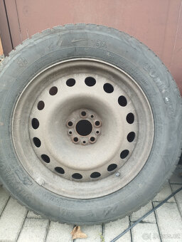 plechové disky se zimním pneu 215/60 R16 99H - 3
