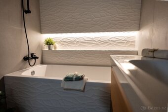 Byt 3kk, 65m2, Praha 8 Kobylisy po kompletní rekonstrukci - 3