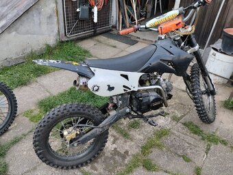 REZERVOVÁNO Pitbike 125 2x - 3