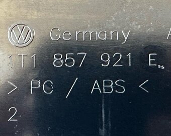 Kastlík palubní desky 1T1857921E VW Touran 1T3 r.v. 2012 - 3